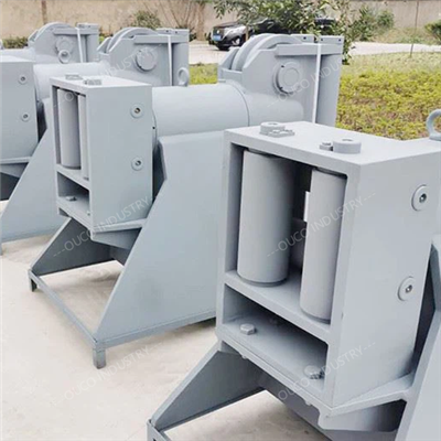 Marine Chock Untuk Sistem Mooring Di Dek Kapal